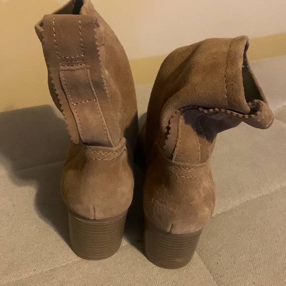 White Mountain Women's Chestnut Suede Behari Ankle Bootie Size 8.5M - Picture 3 of 12